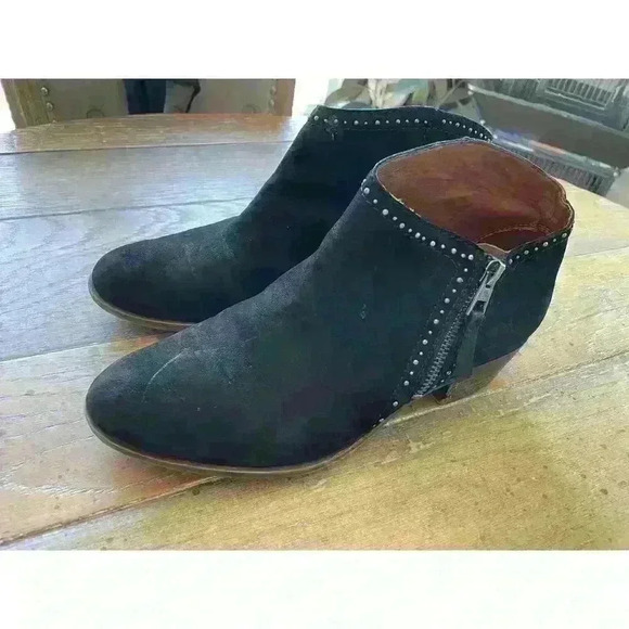 Lucky Brand Women's Sz 8 Benna Black Studded Suede Ankle Boots Bootie - Picture 4 of 11